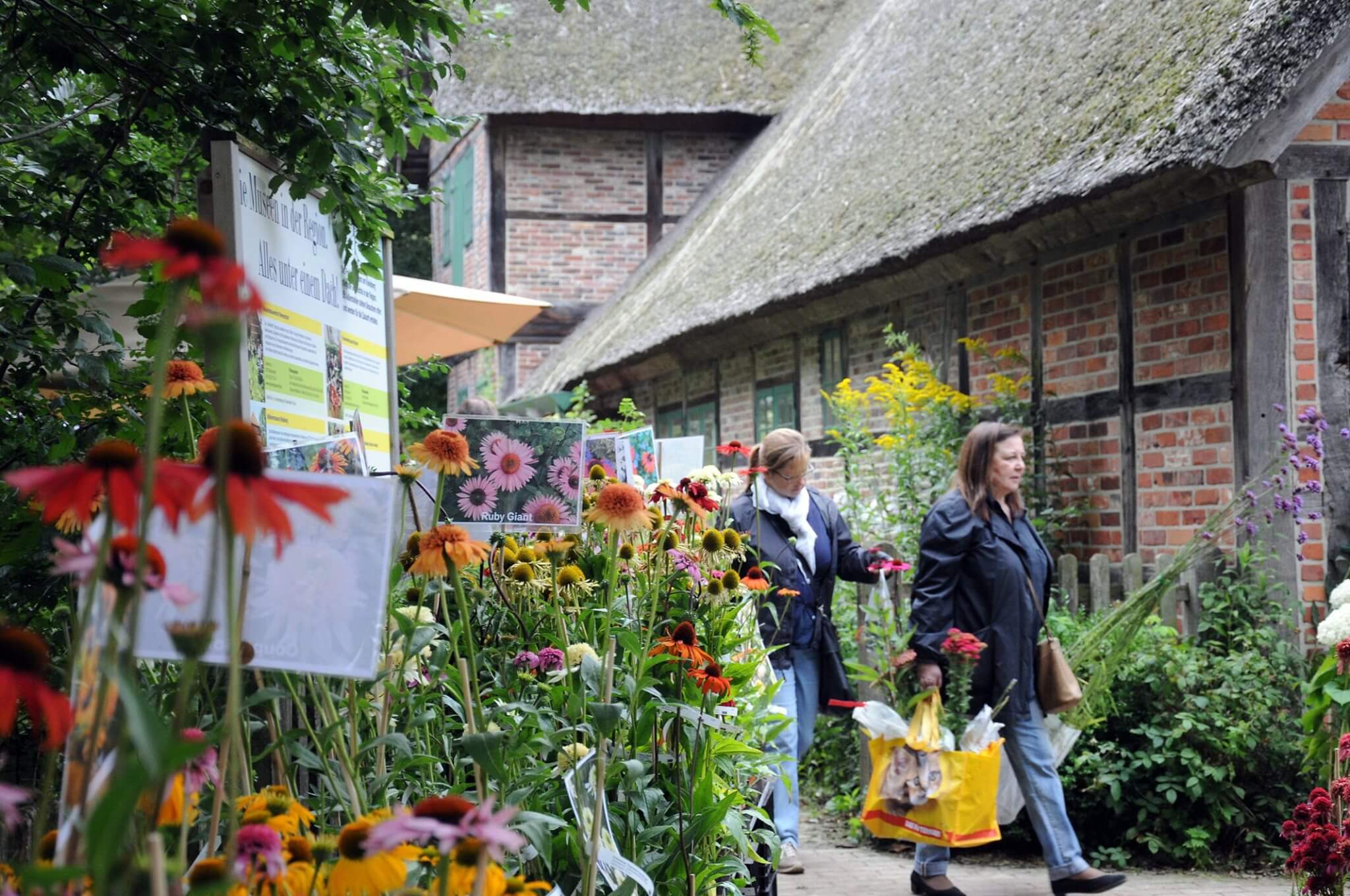 Plantenmarkt Freilichtmuseum am Kiekeberg, Rosengarten-Ehestorf (Duitsland)